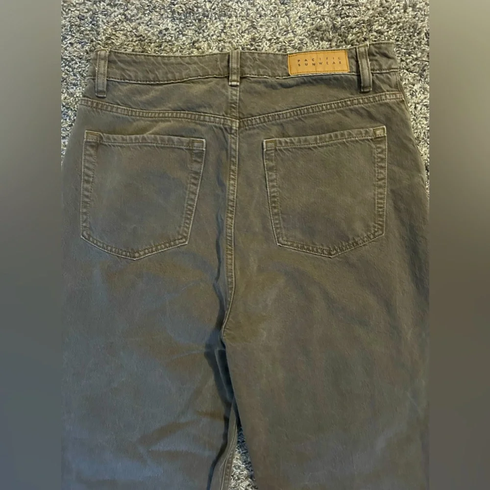 5/$25 PACSUN 90s Boyfriend light brown denim jeans size 30 - Picture 5 of 9